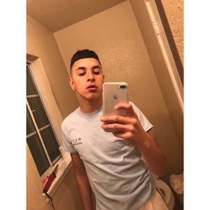 Meet your Posher, Luis